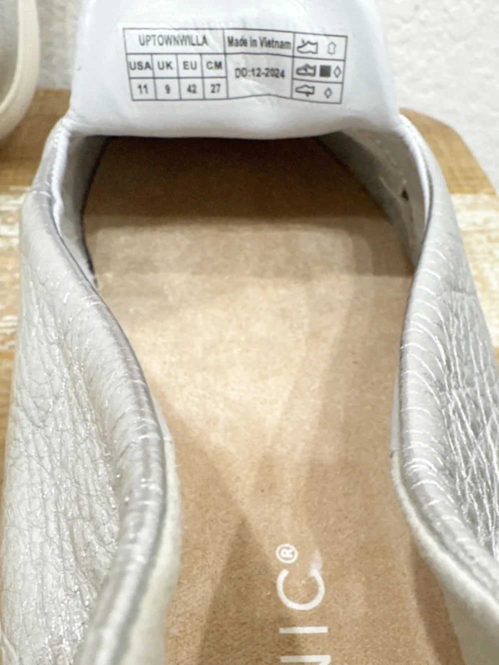 Vionic Uptown Willa Silver Metallic Slip On Sneaker Size 11